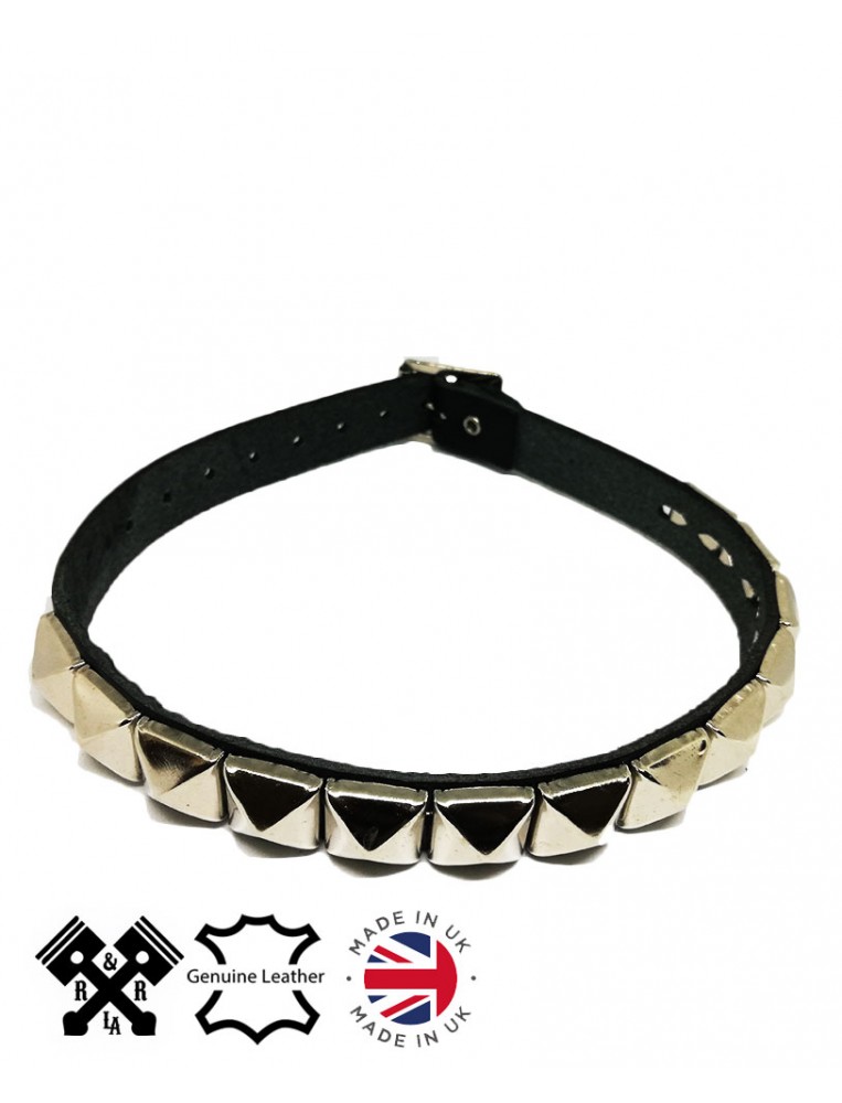 Choker Piramides 1 Fila, Frontal