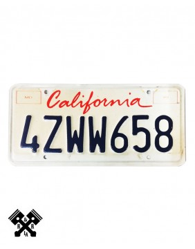 License Plate California 4ZWW658